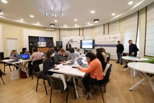 Sesiuni de instruire pentru formatori digitali