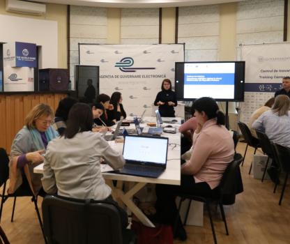 Sesiuni de instruire pentru formatori digitali